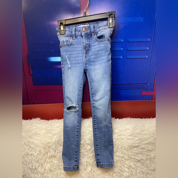 Distressed Girls Jeans - Picture 1 of 3